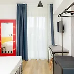 Wave Hotel
