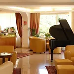 Wave Hotel 4*