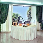 Hotel Wave Acireale