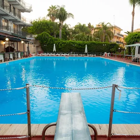 Wave Hotel 4*