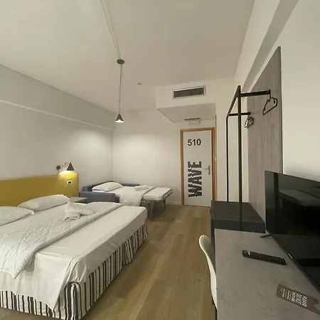 Wave Hotell 4*