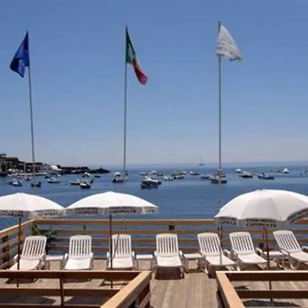 Wave Acireale