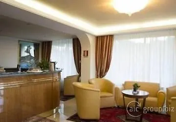 Wave Hotel